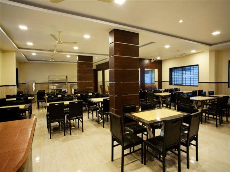 Hotel Mahalakshmi Residency Kollur Zewnętrze zdjęcie