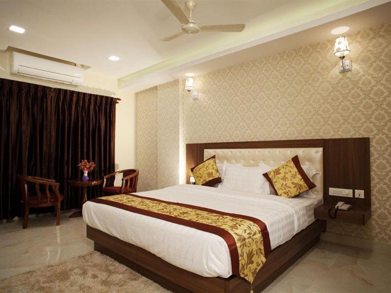 Hotel Mahalakshmi Residency Kollur Zewnętrze zdjęcie