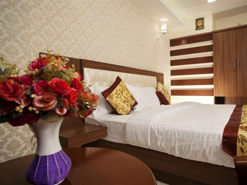 Hotel Mahalakshmi Residency Kollur Zewnętrze zdjęcie